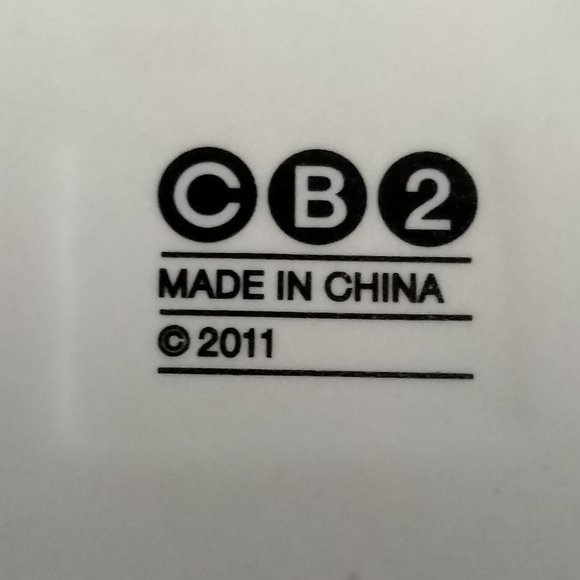 New 2011 Retired Oliver Peppermint Stick Tongue Appetizer Plate - Picture 4 of 4